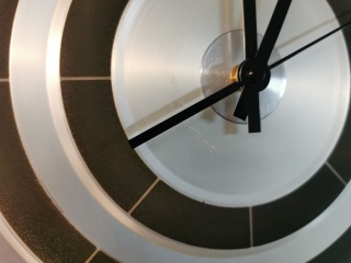 B&O 12'' PLATTER CLOCK